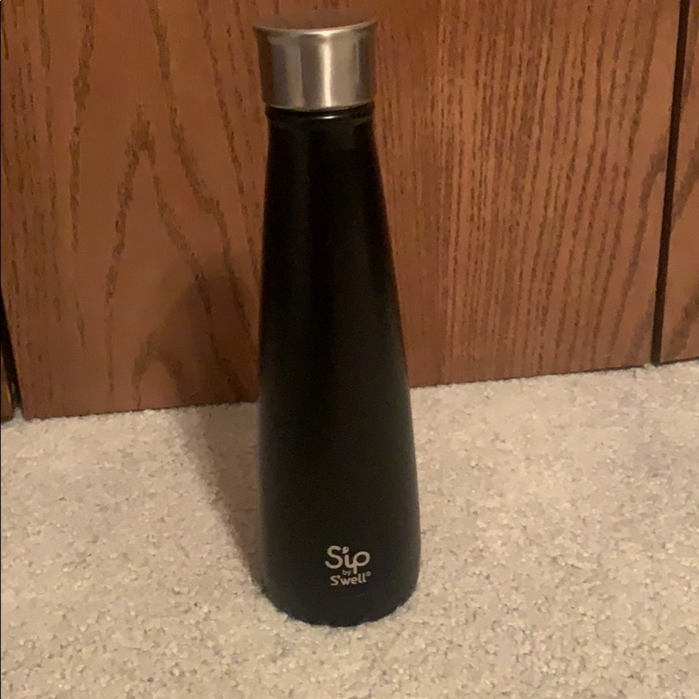 Sip by Swell 15 oz steel water bottle
